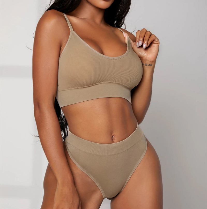The Seamless Sculpt Thong Set